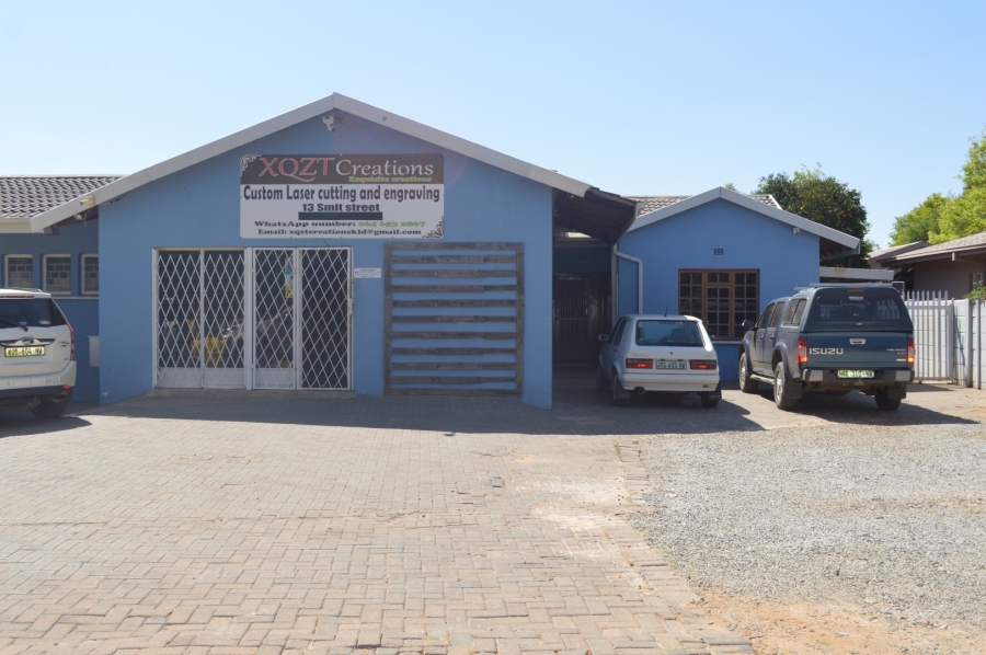 Commercial Property for Sale in Flamwood North West